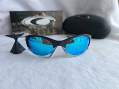 NEW Oakley PLANTARIS Sunglasses OO9437-0136 Black Frame/Blue Polarized Lens