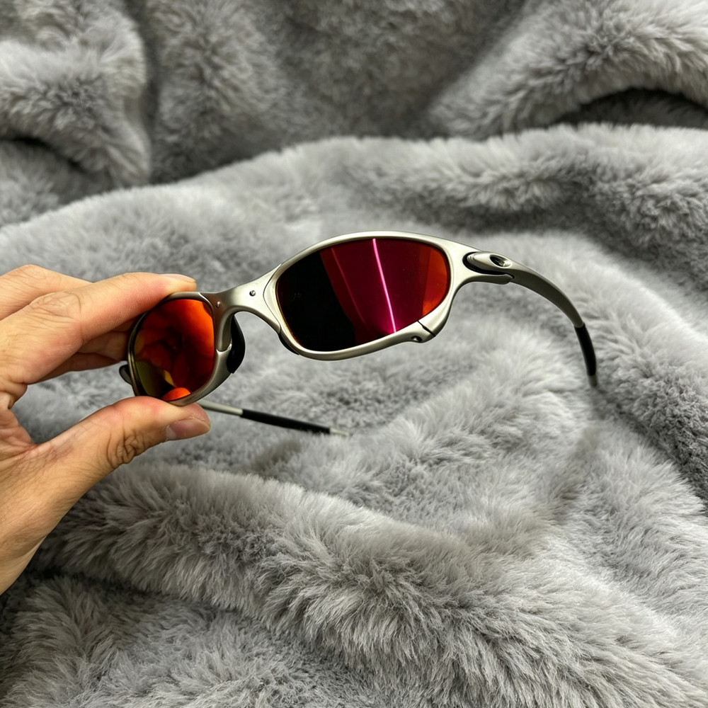 Vintage Oakley Juliet X-Metal Polarized Sunglasses Red Lens Silver Frames