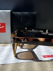 Ray-Ban RB4105 Folding WAYFARER 710/51 Tortoise Brown Lenses 50mm