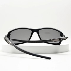 Oakley Carbon Shift OO9302 Matte Black Gray Lens Sunglasses Carbon FiberIN BOX