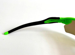 Oakley Radar EV Patn OO9208 Sunglasses Green Frame Black Foot Green Polarization