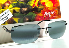 NEW Maui Jim BREAKWALL Gloss Black POLARIZED Neutral Grey Lens Sunglass 422-02