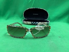 BURBERRY 8352/S SUNGLASSES IN GENUINE CASE MINT (F40042610)