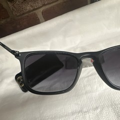 Ray-Ban Chris RB4187 622/8G Square Black Frame Gray Gradient Lens 145mm