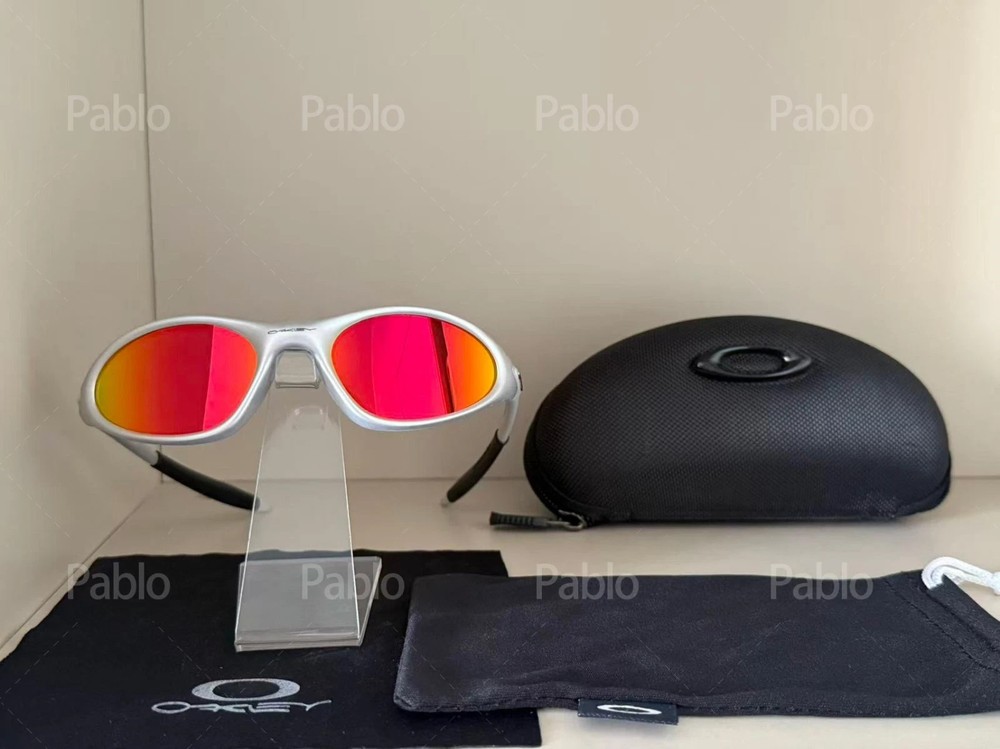 Oakley Mitute 1.0 Silver Rainbow Vintage Sunglasses Gorpcore USA Y2K Avantgarde