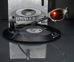 Oakley JULIET Plasma Finish Frame with Fire Polarized Lenses+Oakley Vault & Bag