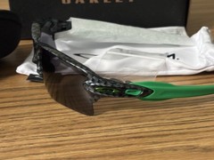 Oakley Flak 2.0 XL 009188CP002 Carbon Fiber Prizm Grey Green Ear Socks