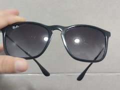 Ray-Ban Chris RB4187 622/8G Matte Black Sunglasses – Lens Scratches – Italy