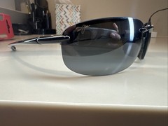 Maui Jim 407-02 Ho’okipa Gloss Black Frame / Grey Polarized Lenses Hookipa #244