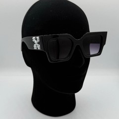 Off-White Men’s Rectangle Sunglasses Black Frame Gray Tinted Lens Logo 42-1