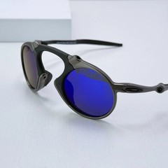 Oakley Madman OO6019 X-Metal Dark Carbon Sapphire Polarized New