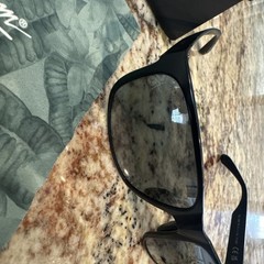 Black Polarized Sunglasses Maui Jim Red Sands 432 2m