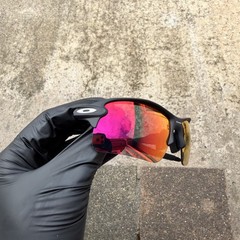 Oakley Flak 2.0 XL Prizm Polarized Sunglasses Black Frame/Red Lenses