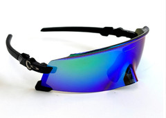 Oakley KATO 9455 Sunglasses | PRIZM Green Lens and Black Frame