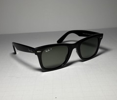 Ray-Ban RB2140 Original Wayfarer Polarized Sunglasses Black G-15 Green 50mm NWOT