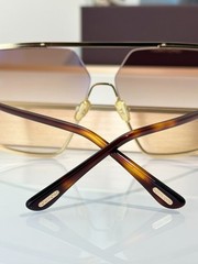 Sunglasses Unisex 𝗧𝗼𝗺 𝗙𝗼𝗿𝗱 Mod ：Warren-02（TF867 Size ：63口12-135