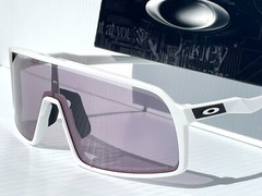 NEW Oakley SUTRO Matte White PHOTOCHROMIC Clear Lens Sunglass 9406-99