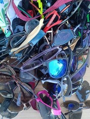 Lot Of Hundreds Of Sunglasses Frames Branded Wholesale Bulk Eyewear Lot