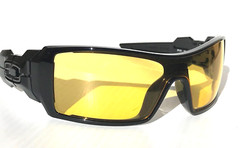 NEW Oakley OIL RIG Polished Black GALAXY Amber Yellow Lens Sunglass 9081