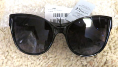 Lot of 6 pairs of Unisex Sunglasses, New in plastic bags or with tags, nice lot