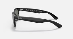 Ray-Ban RB2132 901/58 55-18 Wayfarer Polished Black Polarized Green Lenses NEW