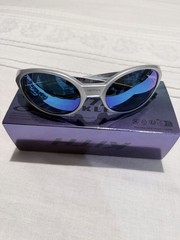 Kith x Oakley Eye Jacket Redux Sunglasses – Silver – Made in USA – NEW