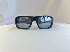 New Oakley Sunglasses Fuel Cell OO9096-J560 Black Frame Silver Lens