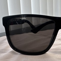 GUCCI Men’s Rectangle Sunglasses Black Plastic Frame Gray Tinted Lenses