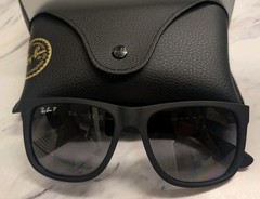 Ray-Ban Justin RB 4165 622/T3 55mm Rubber Black/Gray Gradient Polarized…