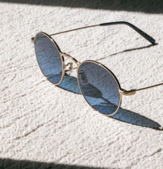 OLIVER PEOPLES WESLIE POLARIZED Sun 49-20-145 mm in DK Azure OV1282ST MSRP$691
