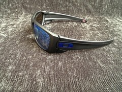 Oakley sunglasses Gascan steel Black frame Prizm Blue Polarized lens OO9096-01