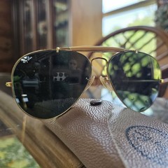 Vintage B&L Ray-Ban Outdoorsman Aviator Sunglasses Gold Green w Case