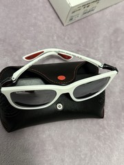 Ray-Ban Scuderia Ferrari Charles Leclerc Special Edition RB4402 White/Gray
