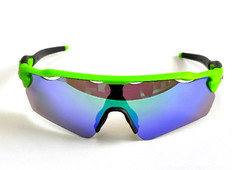 Oakley Radar EV Patn OO9208 Sunglasses Green Frame Black Foot Green Polarization