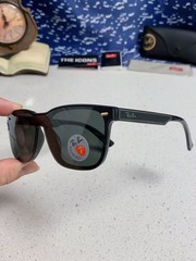 Ray-Ban New square sunglasses suitable for both men and women in 2026