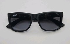 Ray-Ban Justin Classic Unisex Grey Lens Black Sunglasses – (RB4165 622/T3)