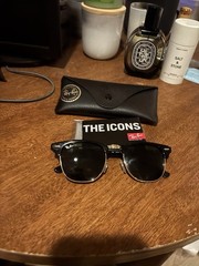 Ray-Ban Clubmaster RB3016 W0365 Sunglasses Black Gold Frame, 51mm