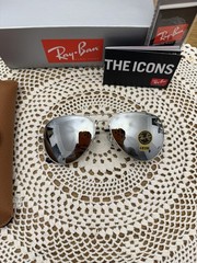 Ray-Ban Pilot Aviator RB3025 Silver Frame Silver Reflective Lenses Large 62mm