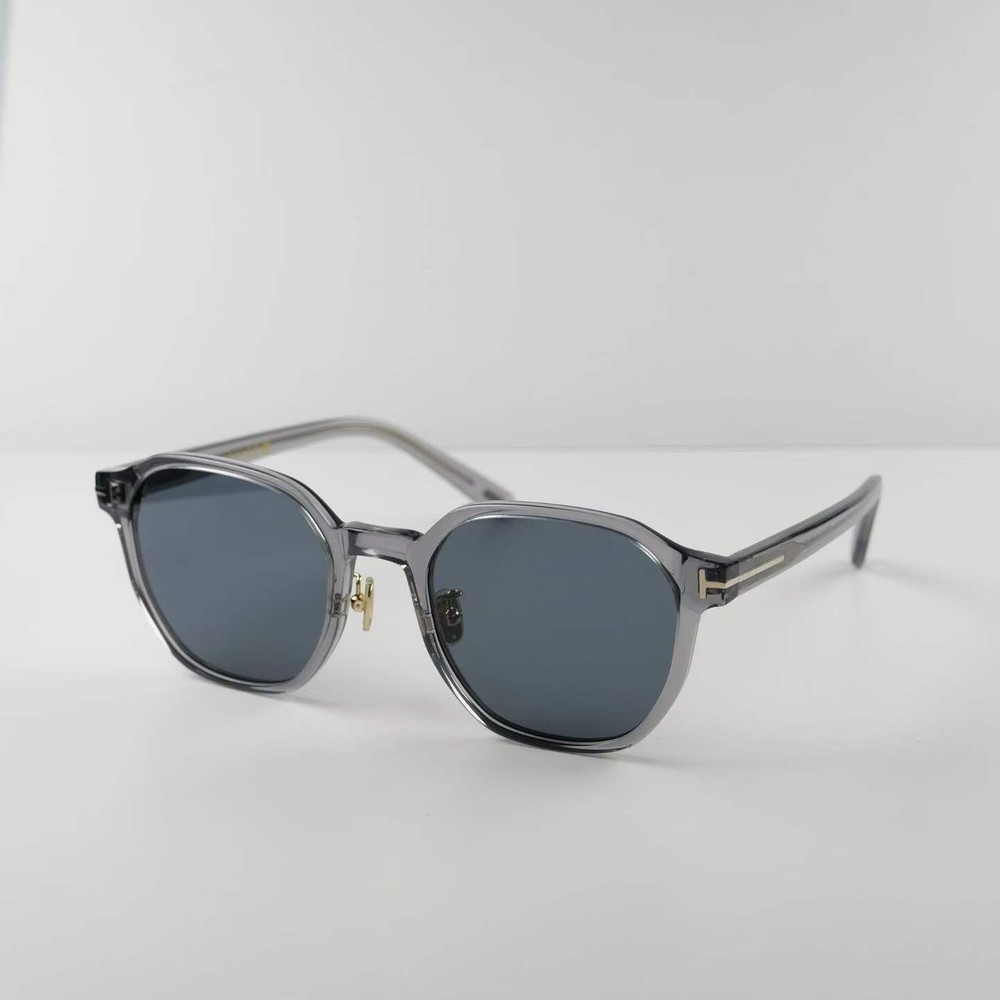 Tom Ford Sunglasses TF1382-K Clear/Gray 55-22-145mm With Case New