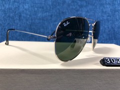 RAY-BAN RB3026 Aviator Sunglasses Silver Frame 62mm Dark Green Lens 140MM
