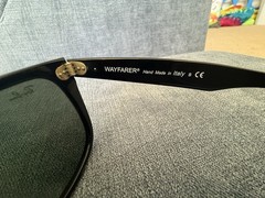 Ray Ban ORIGINAL Wayfarer 2140 54mm 18 Bridge Sunglasses with Black Case