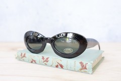 Vintage 1990s Sunglasses NOS sunglasses ebony tone pop art style Y2K
