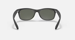 Ray-Ban Wayfarer Classic RB2132 622/58 55-18 Black Frame Green Polarized Lens