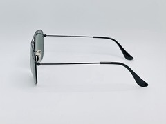 Ray-Ban Caravan RB3136 58mm Metal Sunglasses – Black Frame / Green G-15 Lens