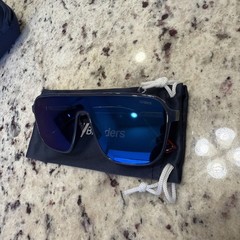 Blenders Meister X2 ORBR II Oracle Red Bull Polarized Sunglasses Bundle