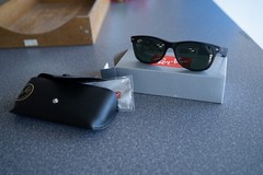 Ray-Ban New Wayfarer Black Rubber G-15 Green Sunglasses ORB2132 55mm New in Box