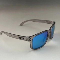Oakley Holbrook Grey Smoke Clear Frame Blue Mirror Polarized Lens Sunglasses NEW