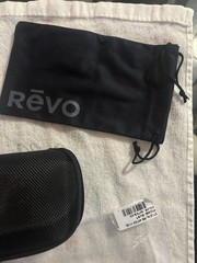 Revo matte blk GUST sunglasses new in with case RE4072X 11 BL