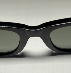Ray-Ban RB2140 Original Wayfarer Polarized Sunglasses Black G-15 Green 50mm NWOT