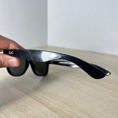 Ray-Ban RB2132 New Wayfarer Sunglasses Polarized Lenses 901/58 55-18 Black READ